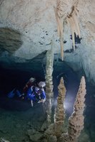Zum Vergrößern von caveElChicho3.jpg auf das Bild klicken