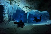 Zum Vergrößern von cavePadreNuestro2.jpg auf das Bild klicken