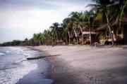 Strand in Malatapay [ph00160.jpg] Click = 28 kByte big
