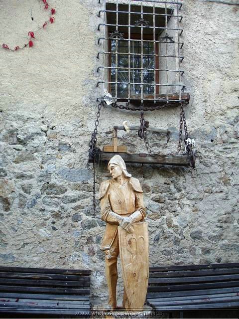 B2 schlossneuhaus2005ms176.jpg