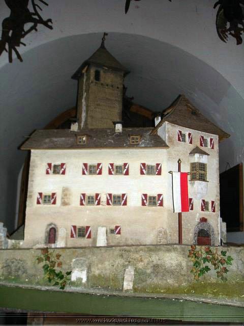 C2 schlossneuhaus2005ms172.jpg