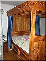 schlossneuhaus2006cw734.jpg